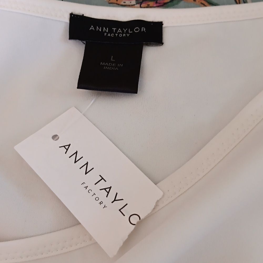 Ann Taylor Factory Top - Picture 6 of 8